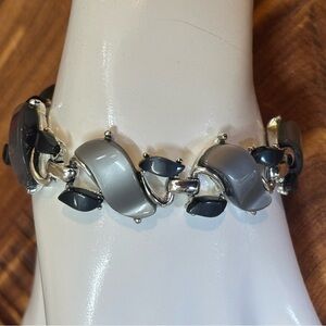 Vintage Star Gray and Silver tone Bracelet